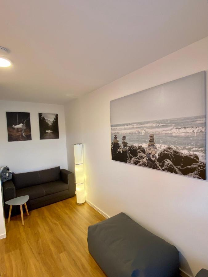 Traumhafte 115 Qm Ferienwohnung Am Steinhuder Meer, Ruhig, Komfortabel, Loggia, Parkplatz, Wifi วุนสตอร์ฟ ภายนอก รูปภาพ