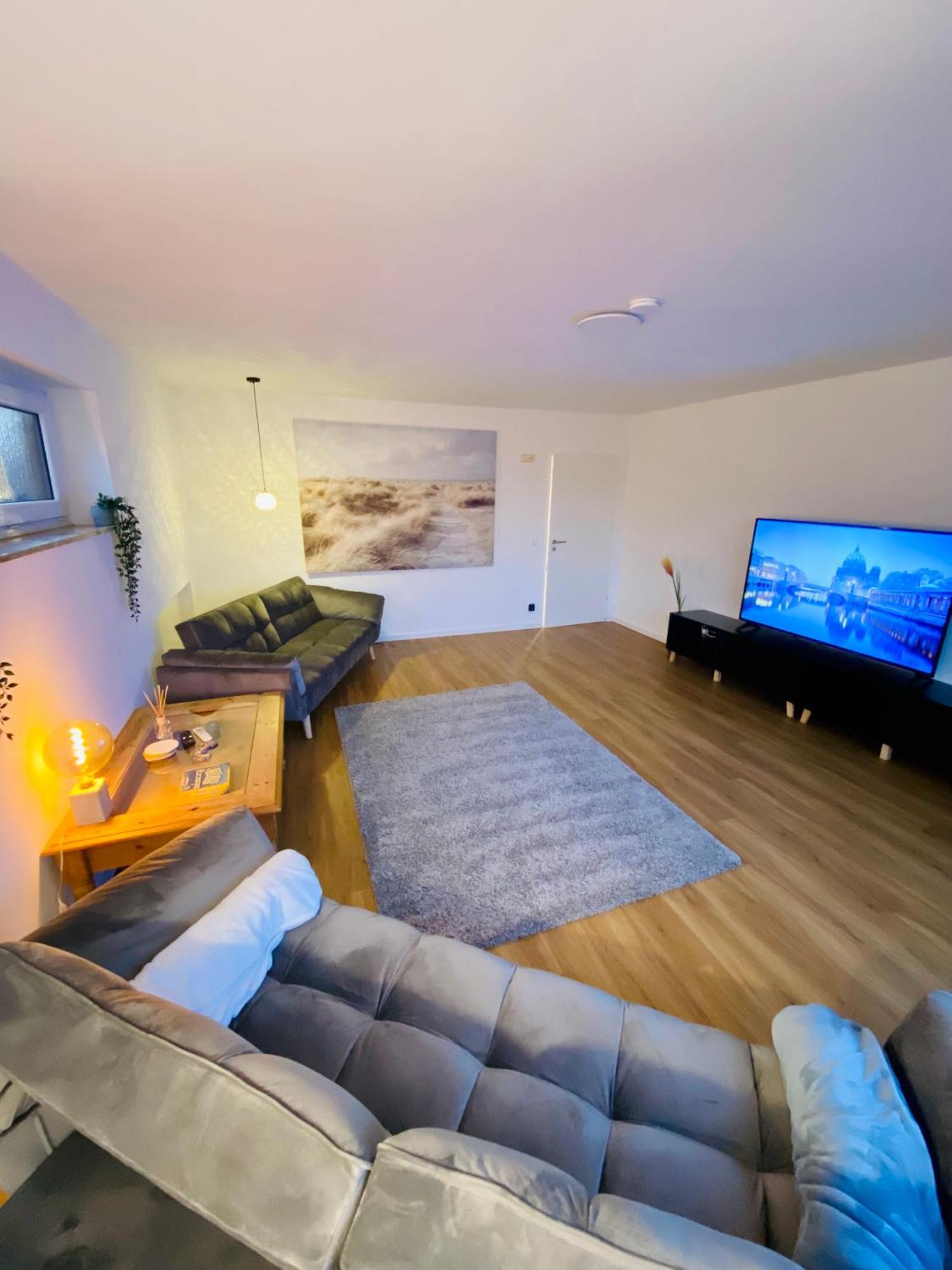 Traumhafte 115 Qm Ferienwohnung Am Steinhuder Meer, Ruhig, Komfortabel, Loggia, Parkplatz, Wifi วุนสตอร์ฟ ภายนอก รูปภาพ